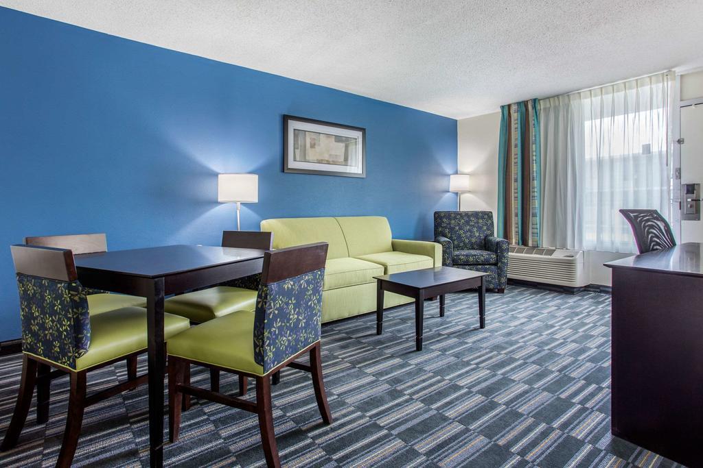 Days Inn And Suites By Wyndham Oxford Exterior foto